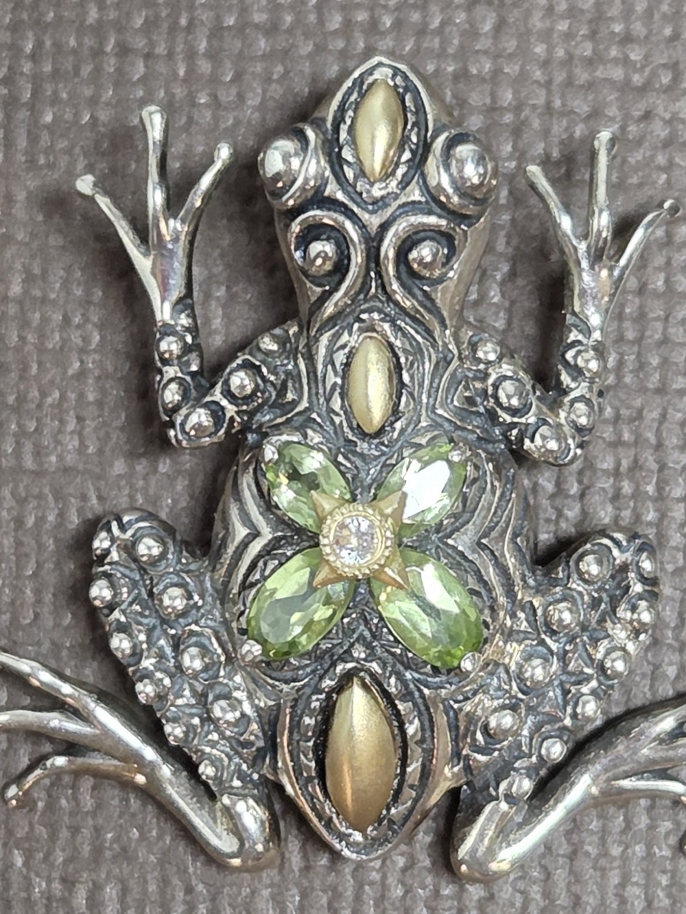 Vintage Barbara Bixby frog pendant 18k gold 925 sterling silver green peridot